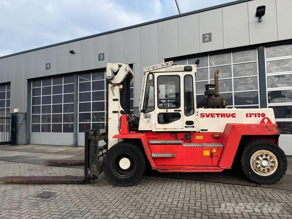 Svetruck 13,6- 1200 Дизелови камиони