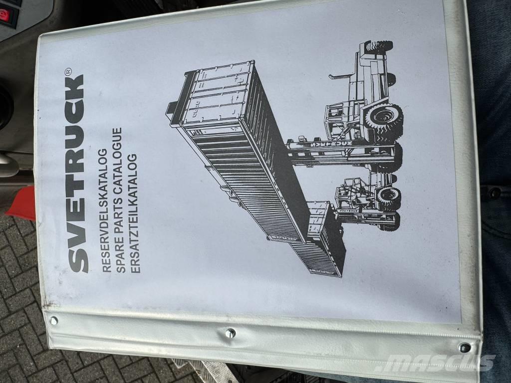 Svetruck 13,6- 1200 Дизелови камиони