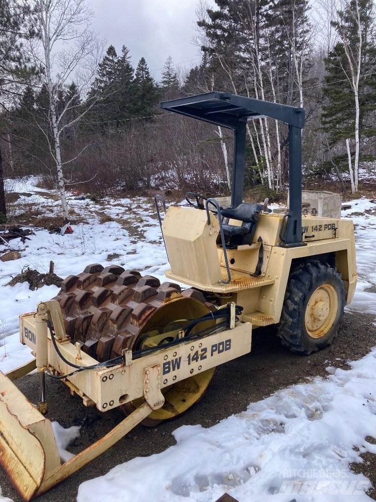 Bomag BW 142 P D B Еднобарабанни ролки
