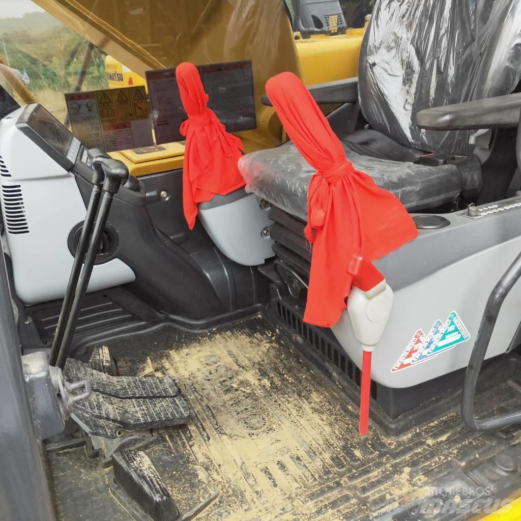 Komatsu PC200-8 Верижен екскаватор