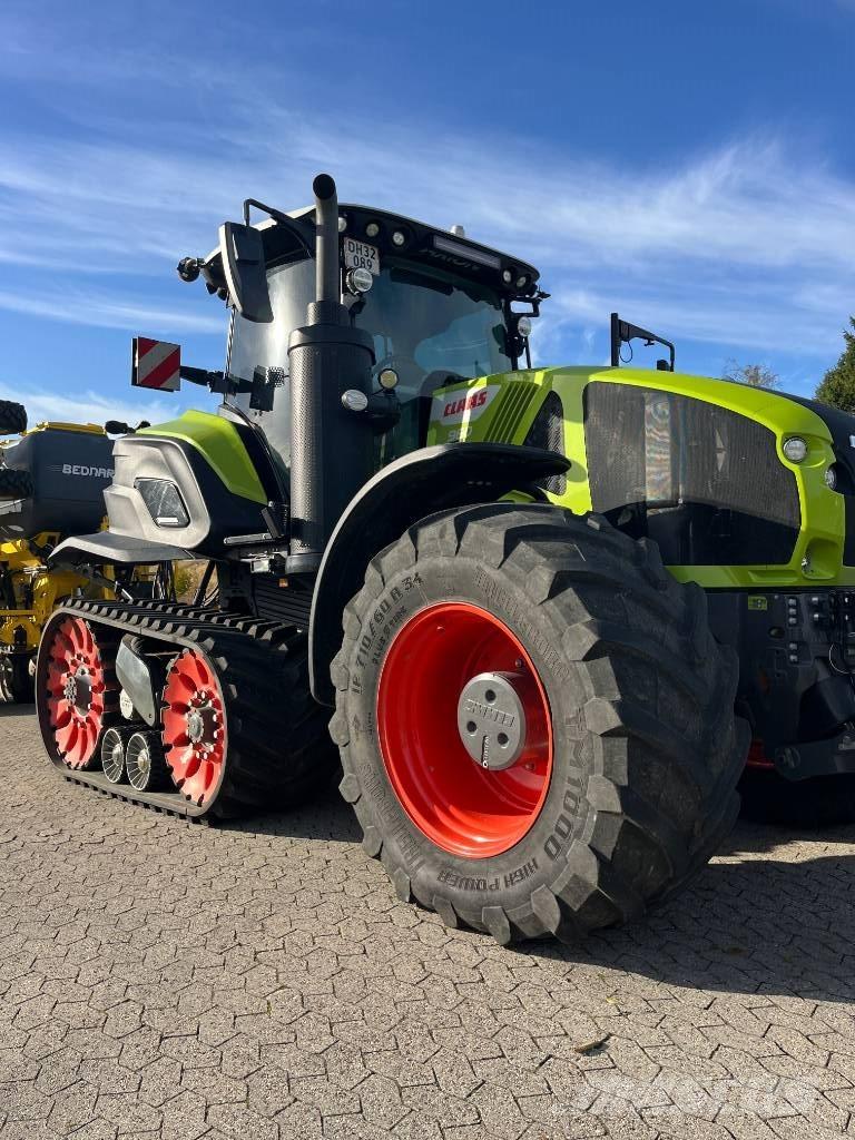 CLAAS AXION 960TT Трактори