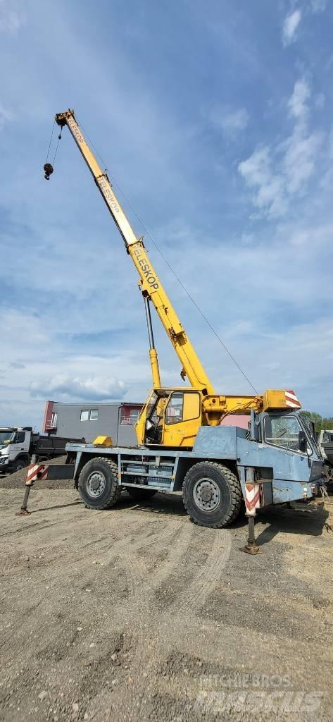 Krupp KMK 2025 Всъдеходни кранове