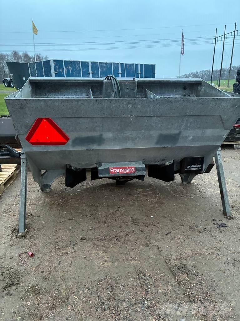 Fransgård STS 1800 Разстилачки на пясък и сол