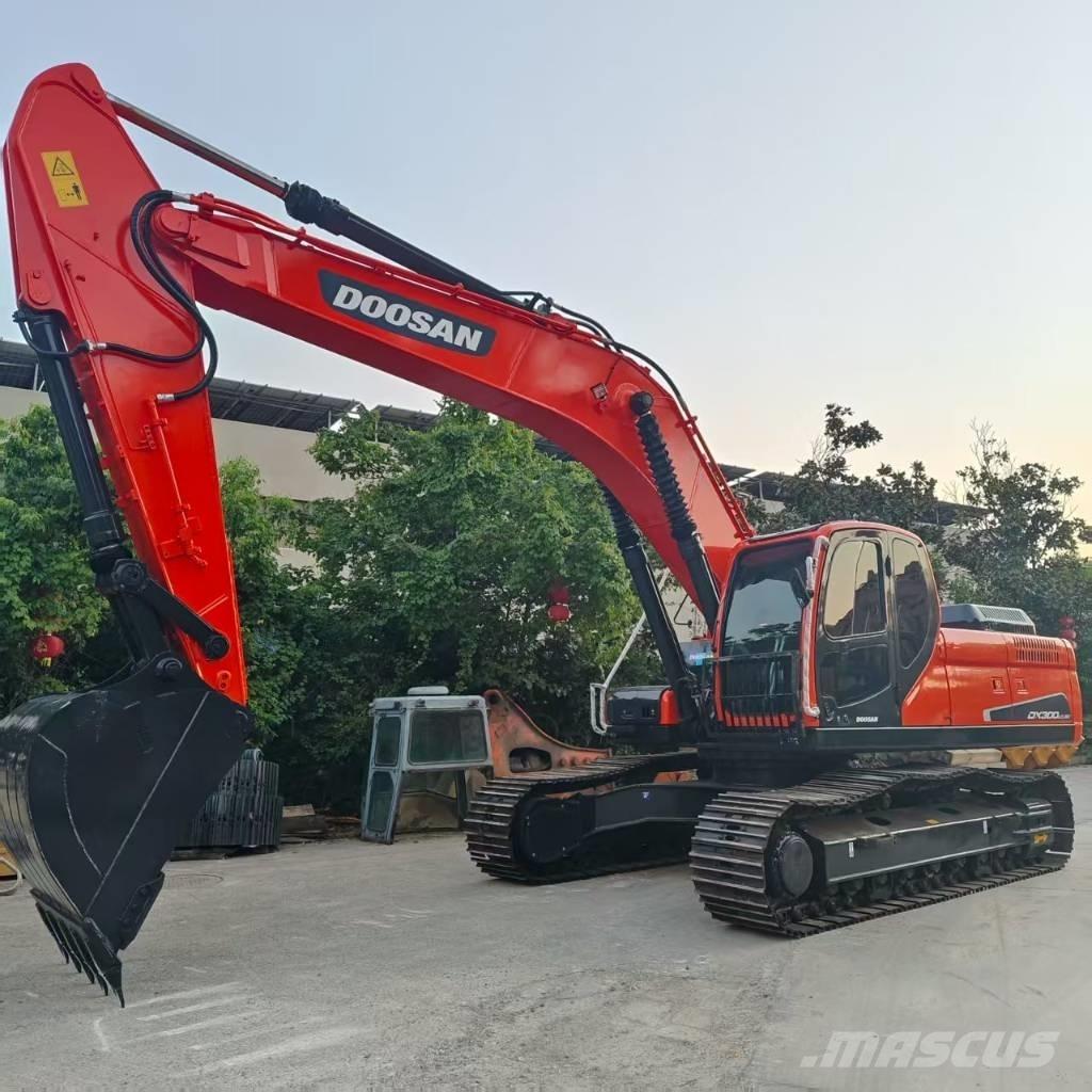 Doosan DX 300 LC Верижен екскаватор