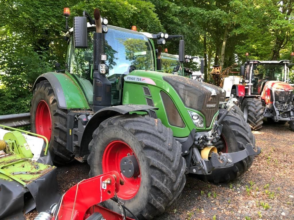 Fendt 724 Profi Plus Трактори