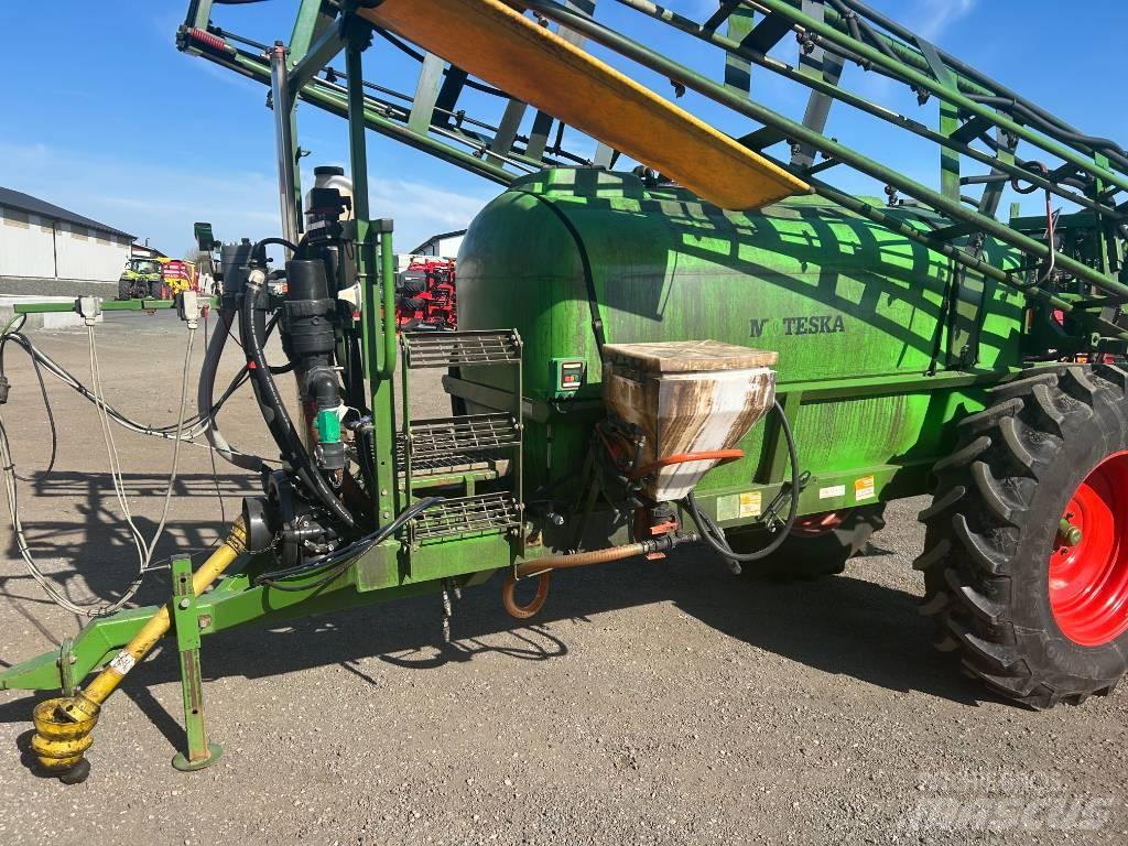 Moteska M2500 Прикачни пръскачки
