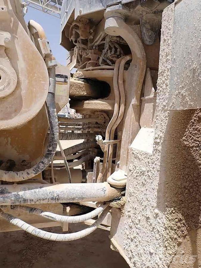 CAT 988K Колесни товарачи