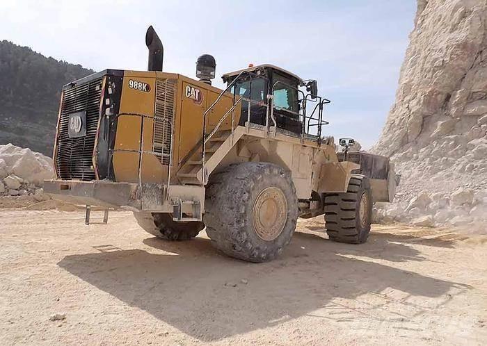 CAT 988K Колесни товарачи