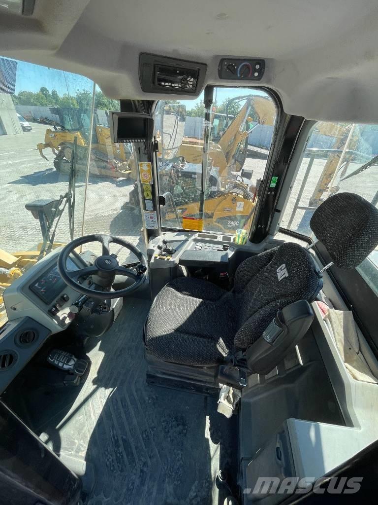 CAT 950 GC Колесни товарачи