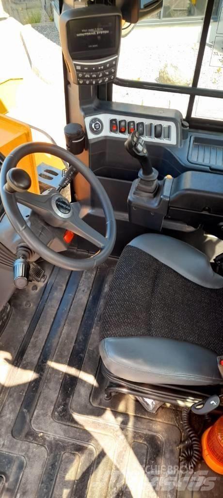 Hyundai HL 975 Колесни товарачи