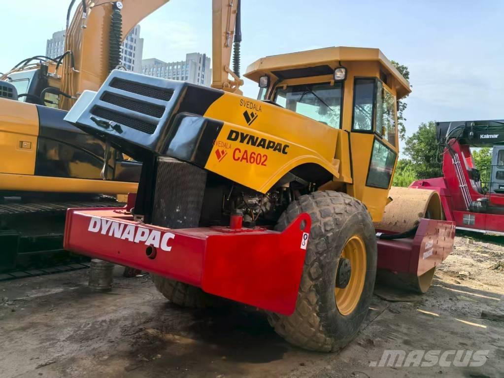 Dynapac CA 602 D Еднобарабанни ролки
