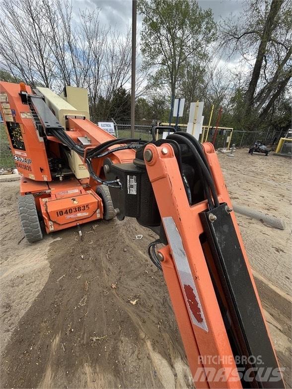 JLG E 300 AJP Ножични работни платформи
