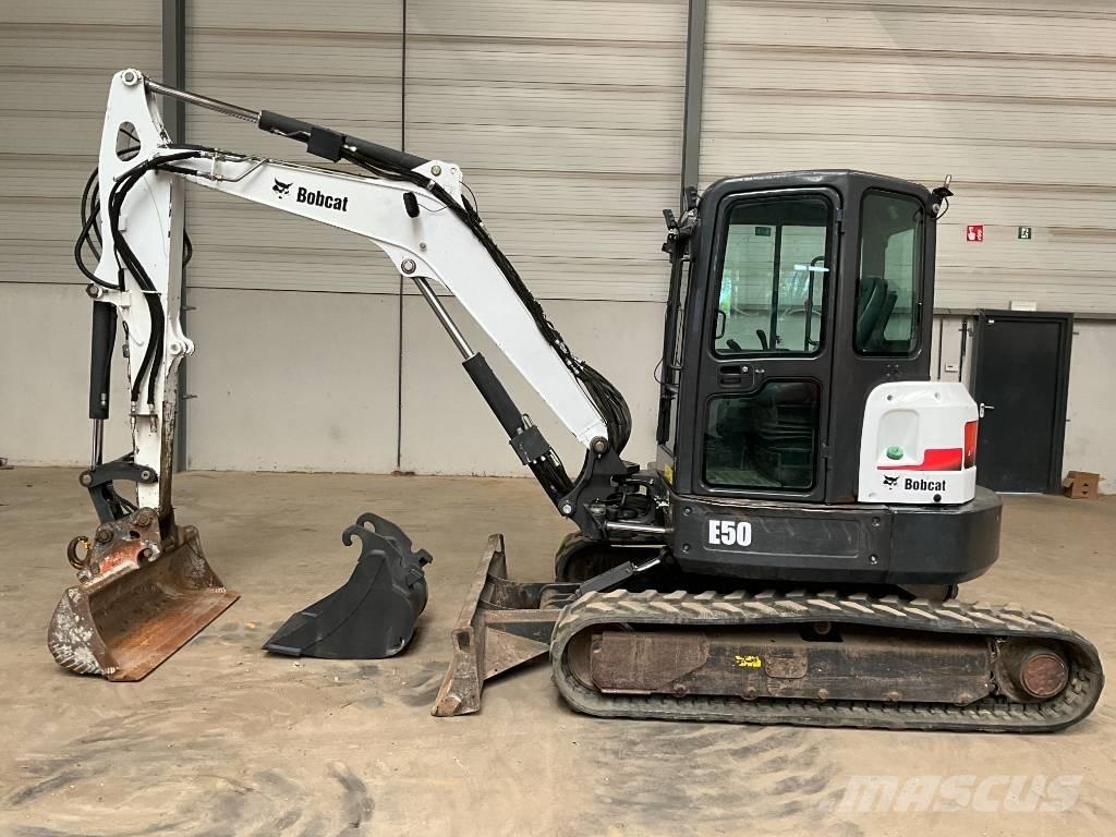 Bobcat E 50 EM Мини екскаватори < 7 т