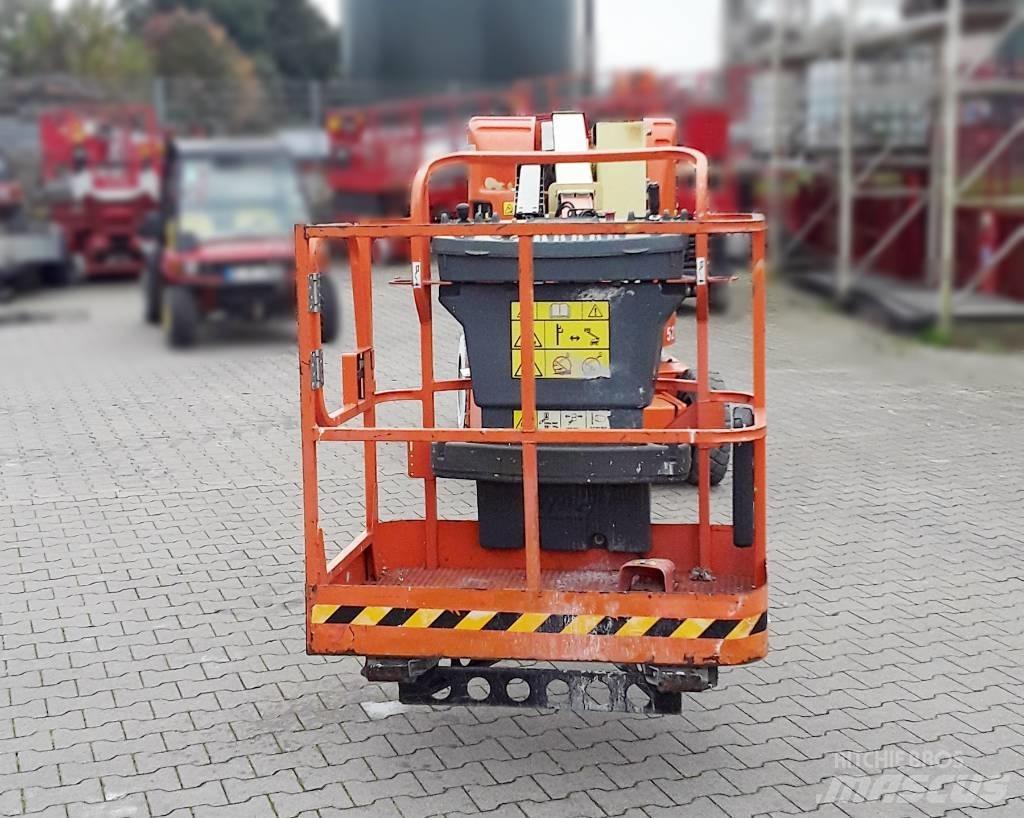 JLG E 300 AJP Съчленени стрелови подемници