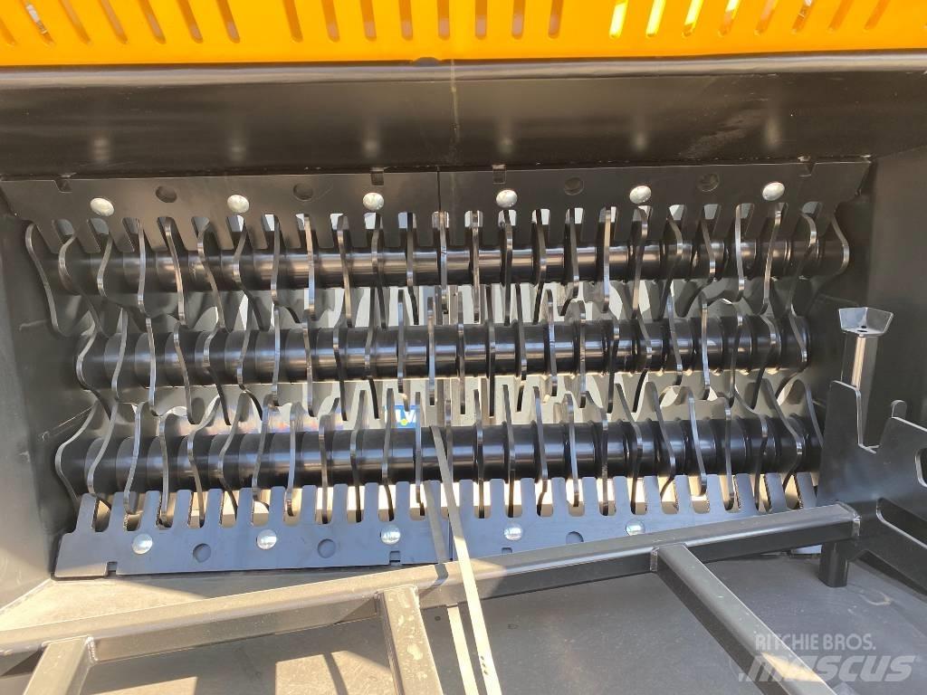 MB Crusher HDS323 Пресяващи кофи
