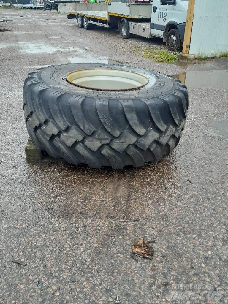 BKT 650/60R30,5 Hjul Колелета/Гуми