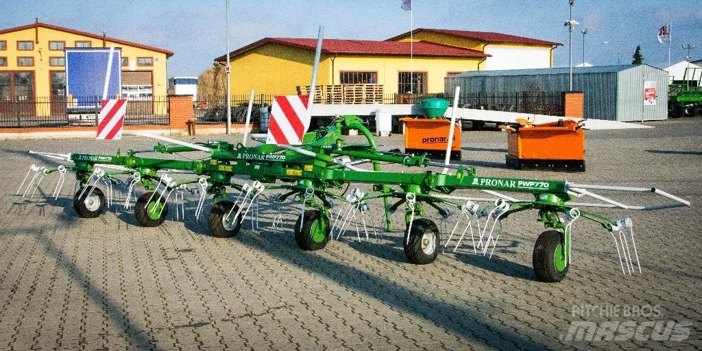 Pronar PWP770 Гребла и сенообръщачки