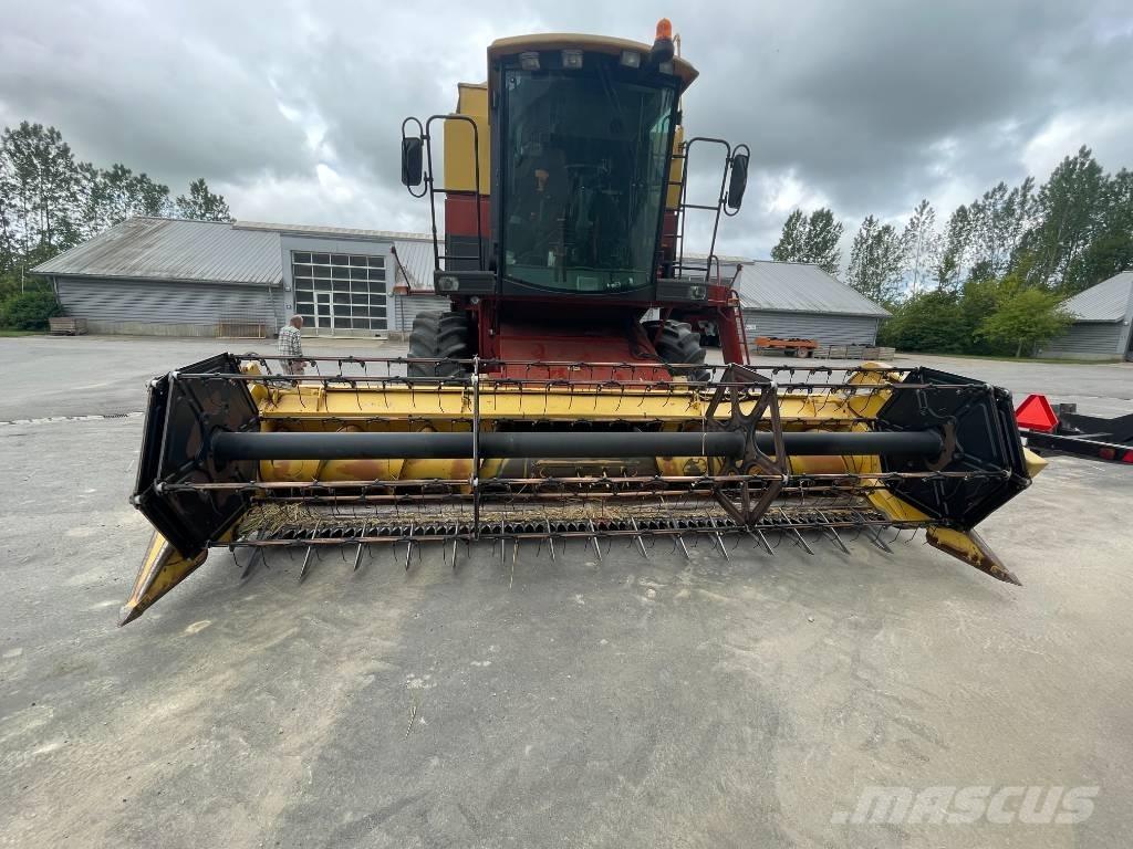 New Holland L520 Комбайни