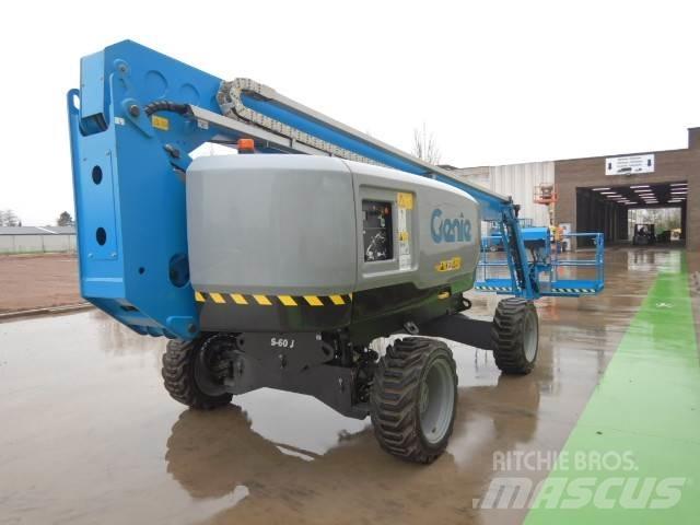 Genie S60J Телескопични повдигачи
