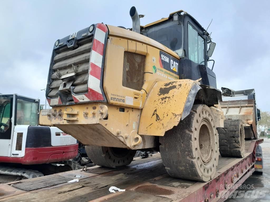CAT 926 m Колесни товарачи