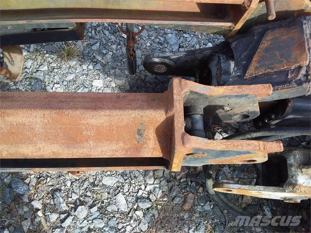 CAT 2200 Карнове за харвестери