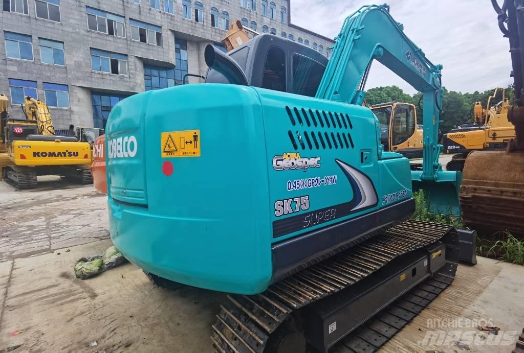 Kobelco SK 75 Средни екскаватори 7т - 12т