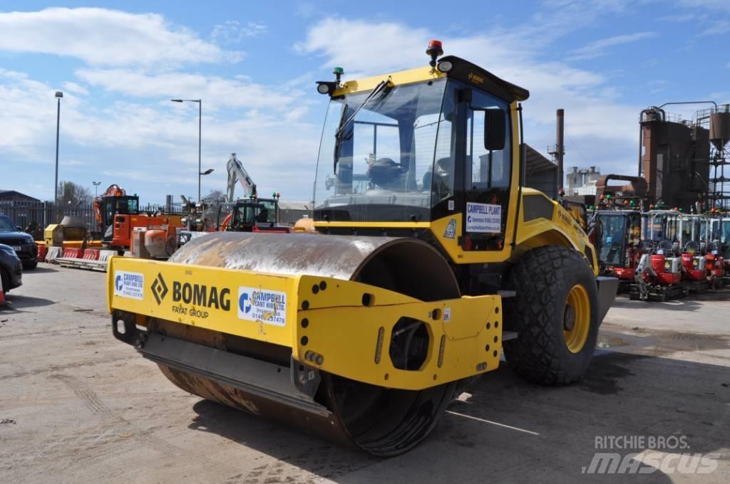 Bomag BW 213 D H-5 Еднобарабанни ролки

