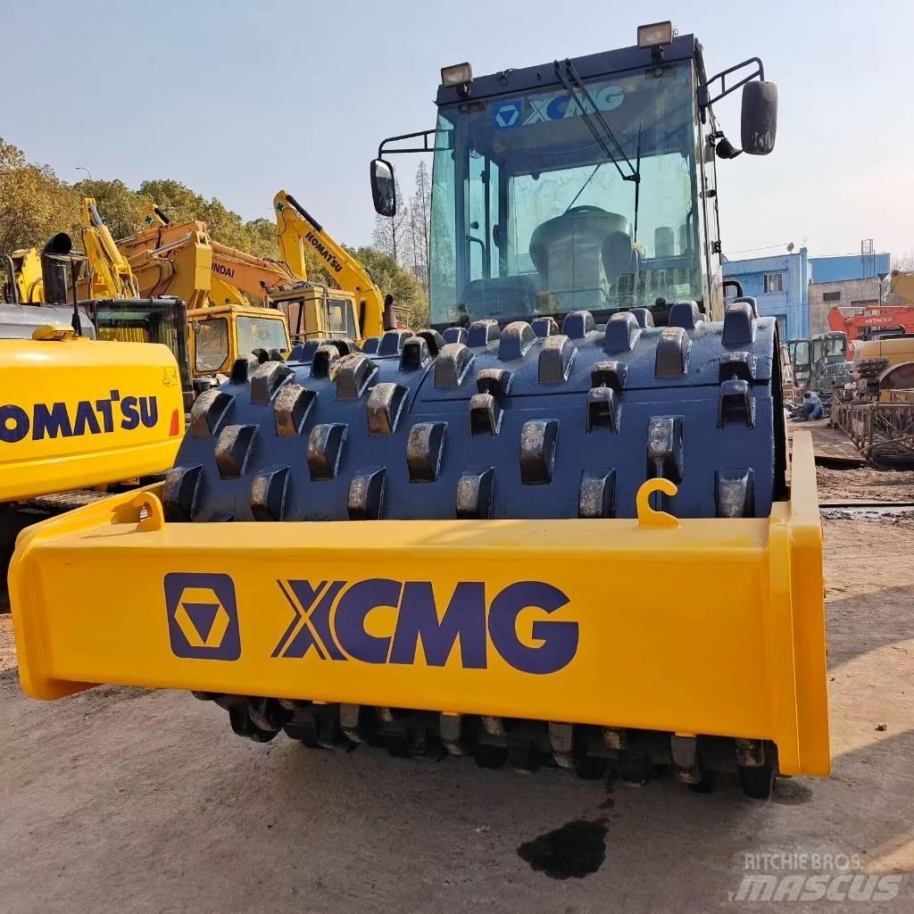XCMG XS 223 J Еднобарабанни ролки
