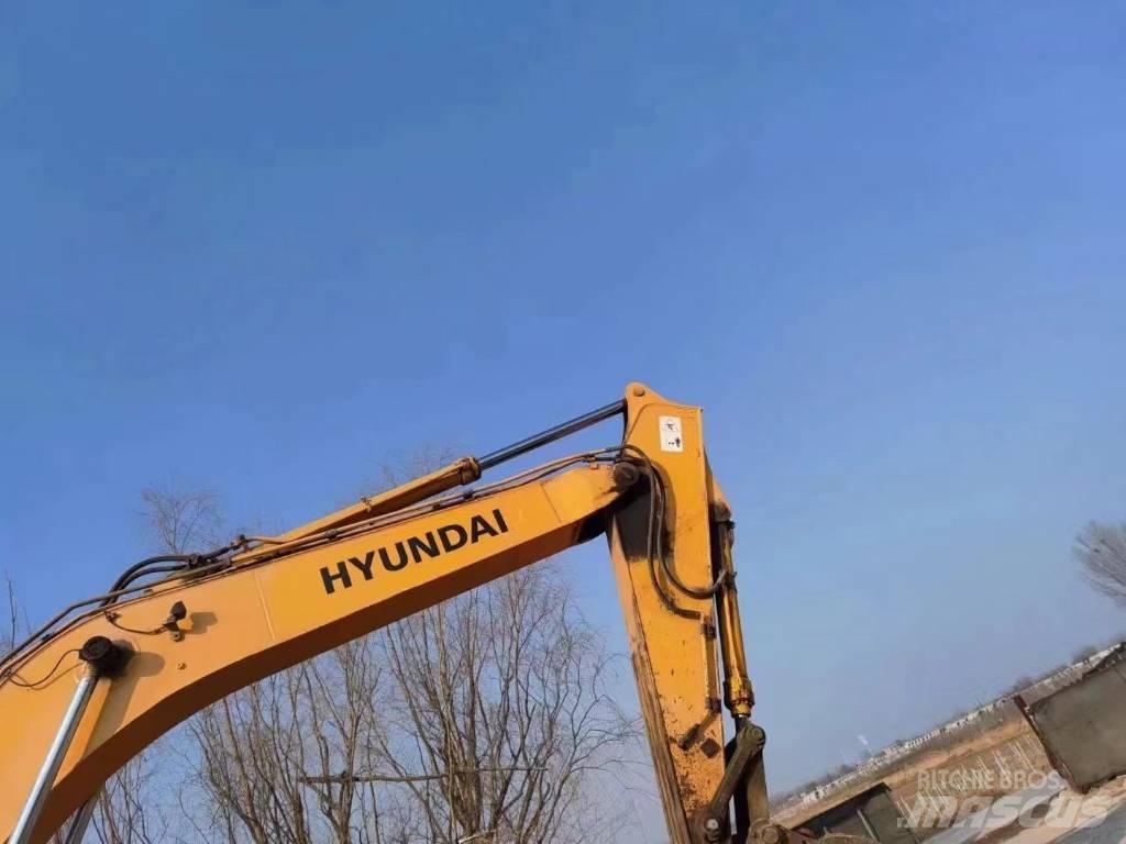 Hyundai R305LC-9T Колесни екскаватори