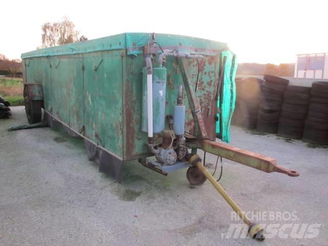  Melkwagen 6 Plätze Селскостопанство - Други