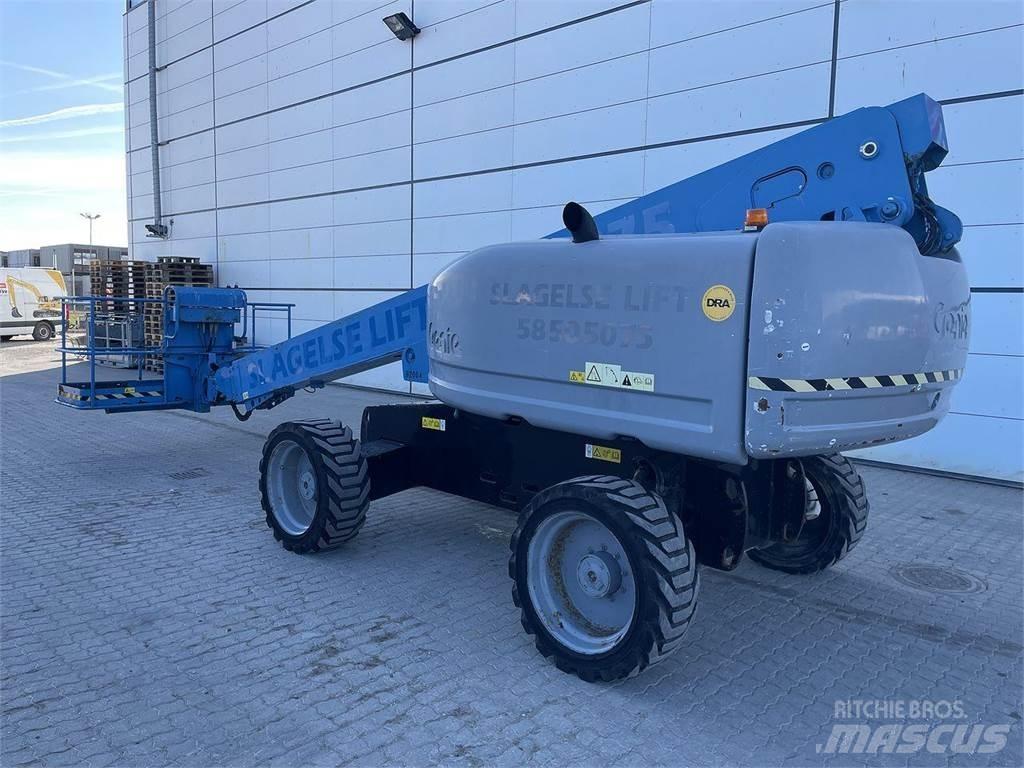 Genie S-60HC Съчленени стрелови подемници
