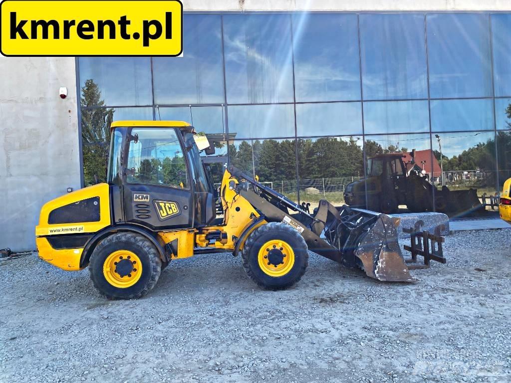 JCB 406 Колесни товарачи