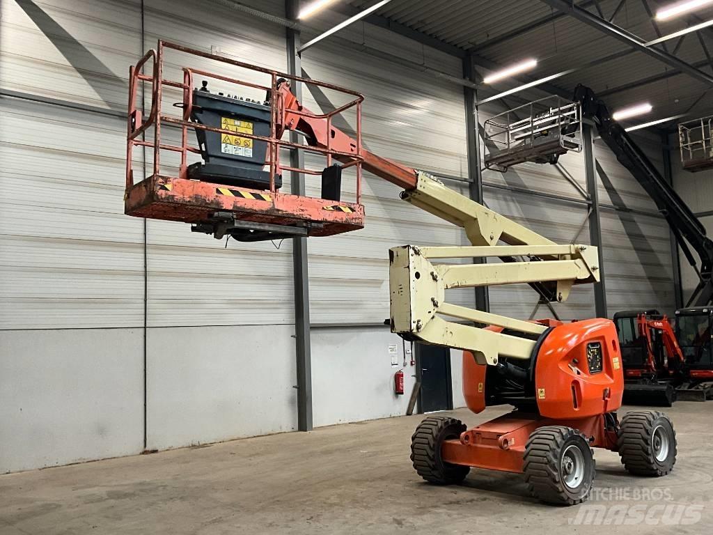 JLG 450 AJ Съчленени стрелови подемници