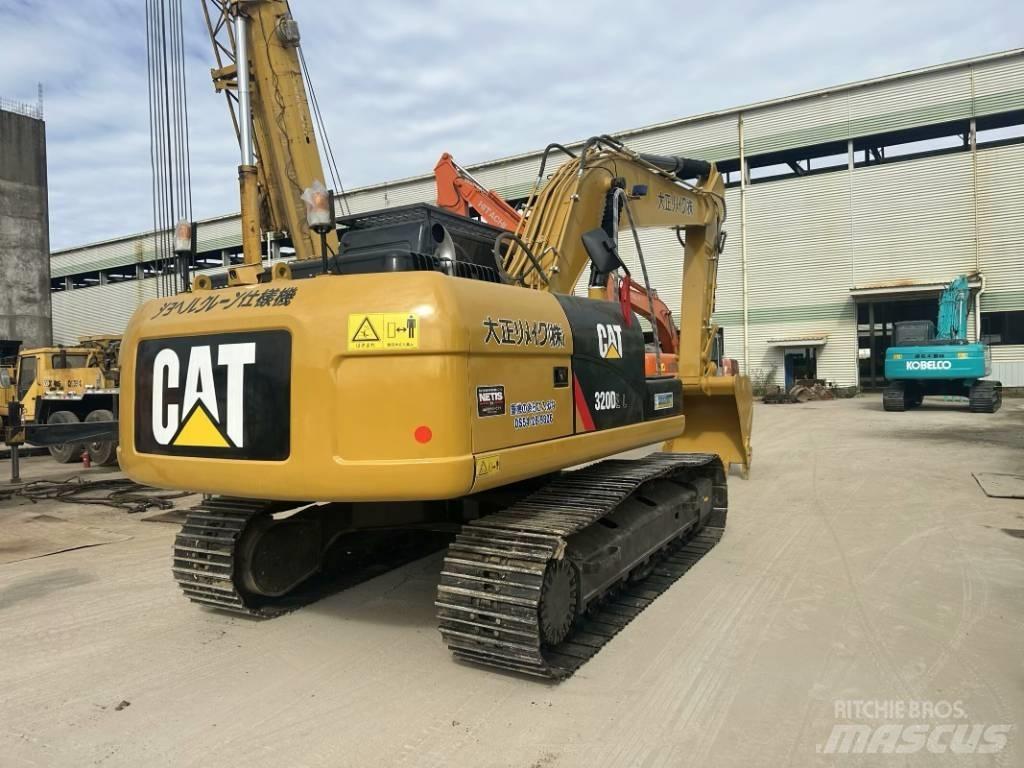 CAT 320 D Верижен екскаватор