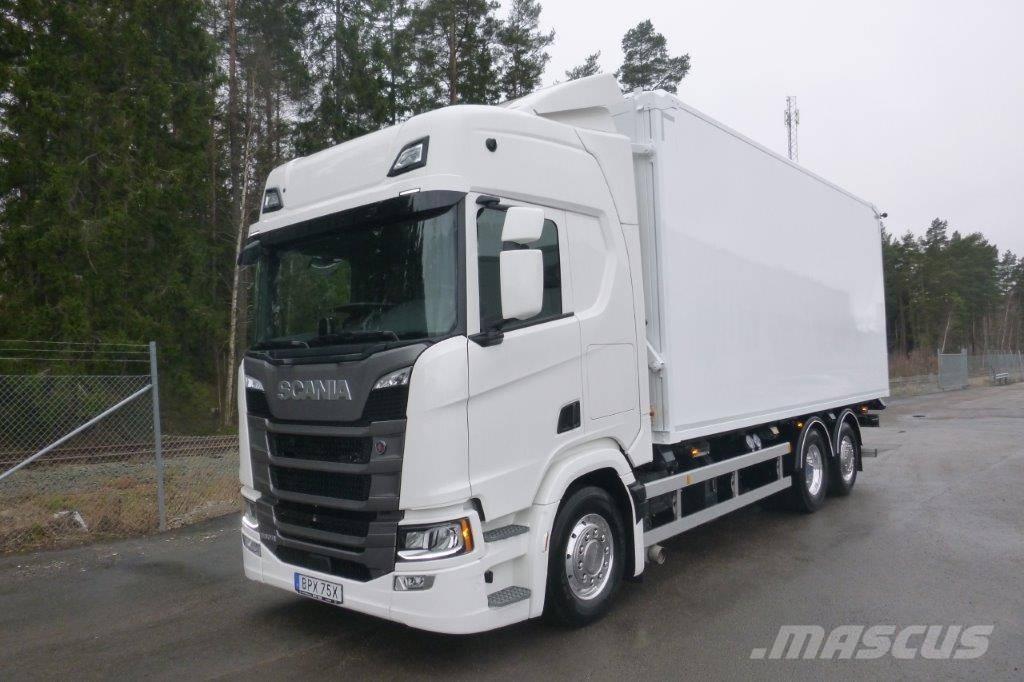 Scania R560 LB6x2*4 Камиони за дървени стърготини
