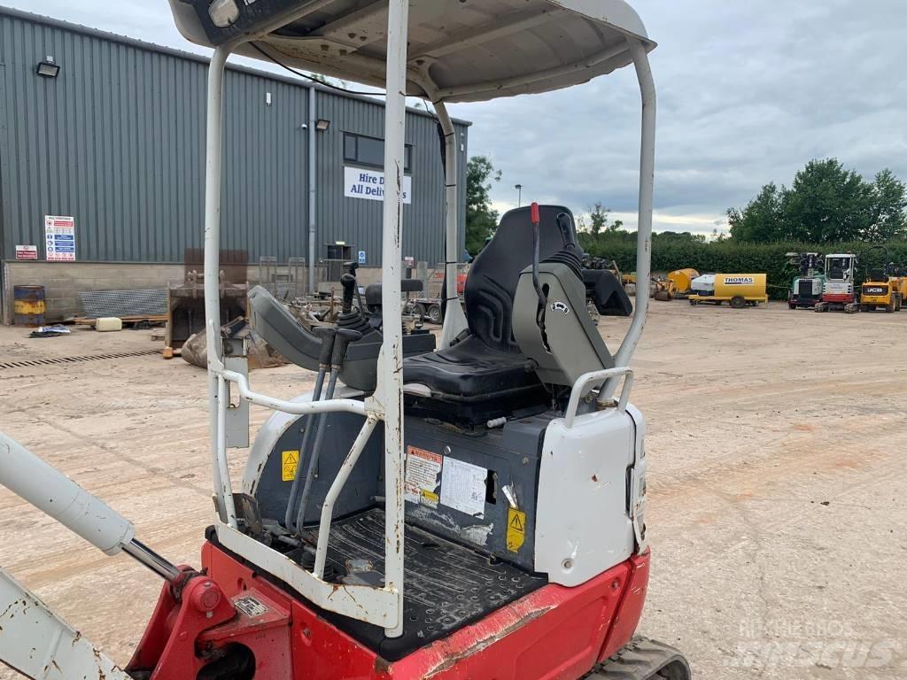 Takeuchi TB 215 R Мини екскаватори < 7 т