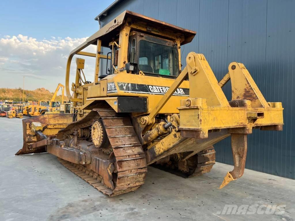 CAT D7H Верижни булдозери
