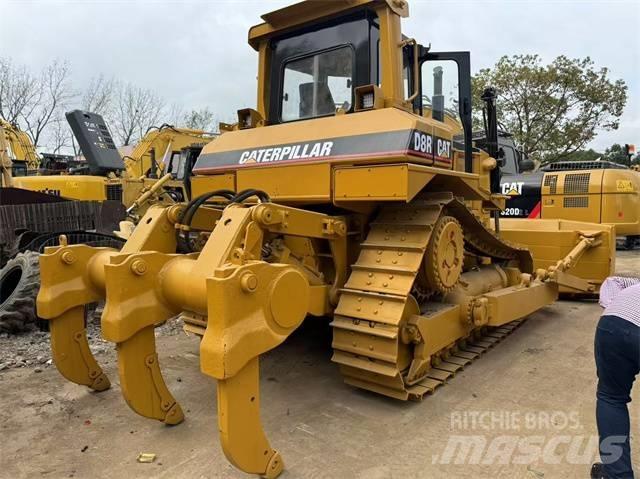 CAT D 8 R Верижни булдозери
