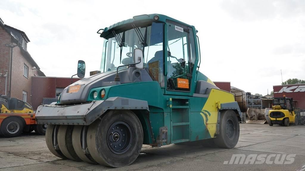 Hamm GRW 280-16 Пневматични гумени  ролки
