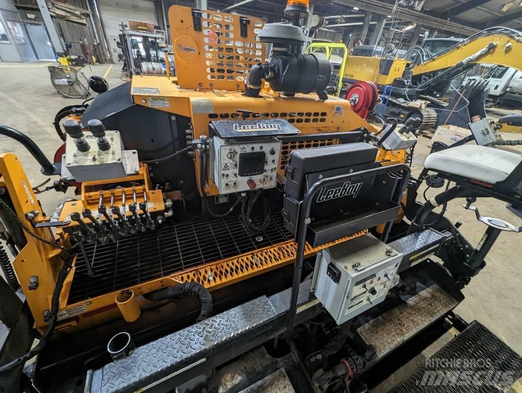 LeeBoy 8510E Машини за асфалт