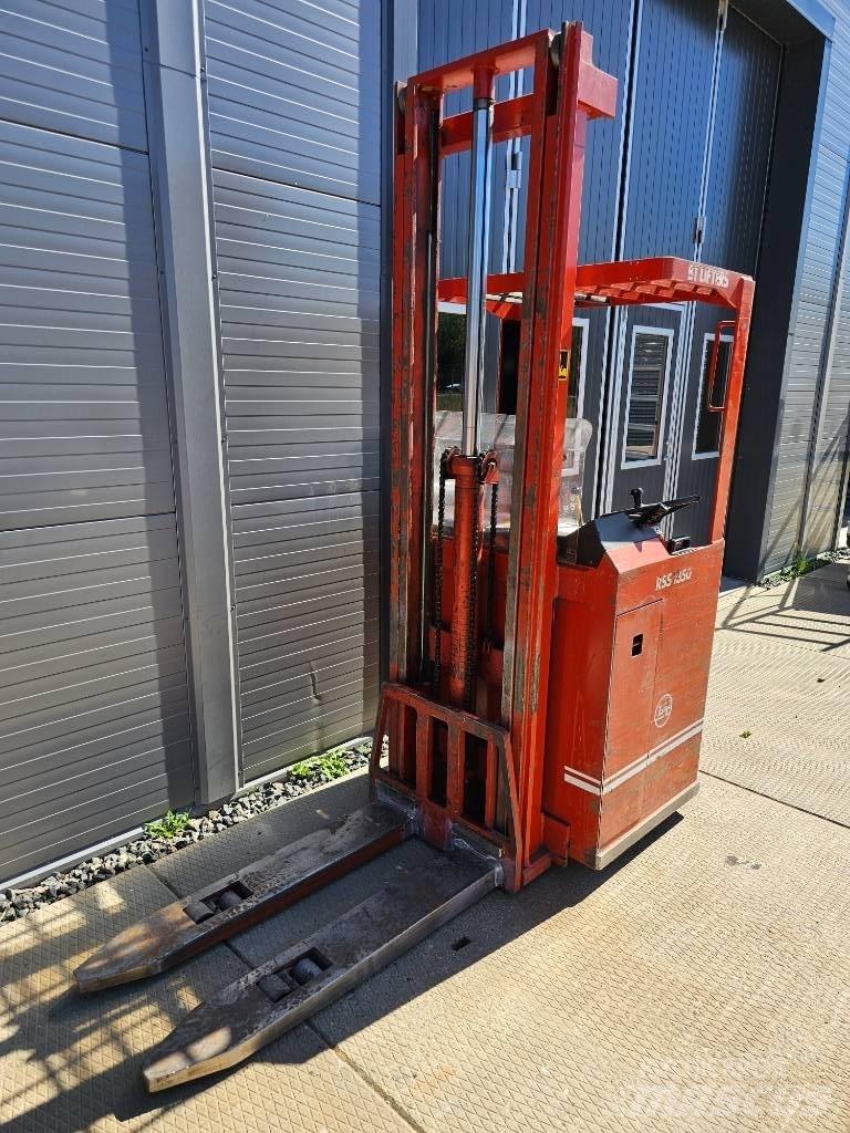 BT RSS 1350 Самоходни товарачи