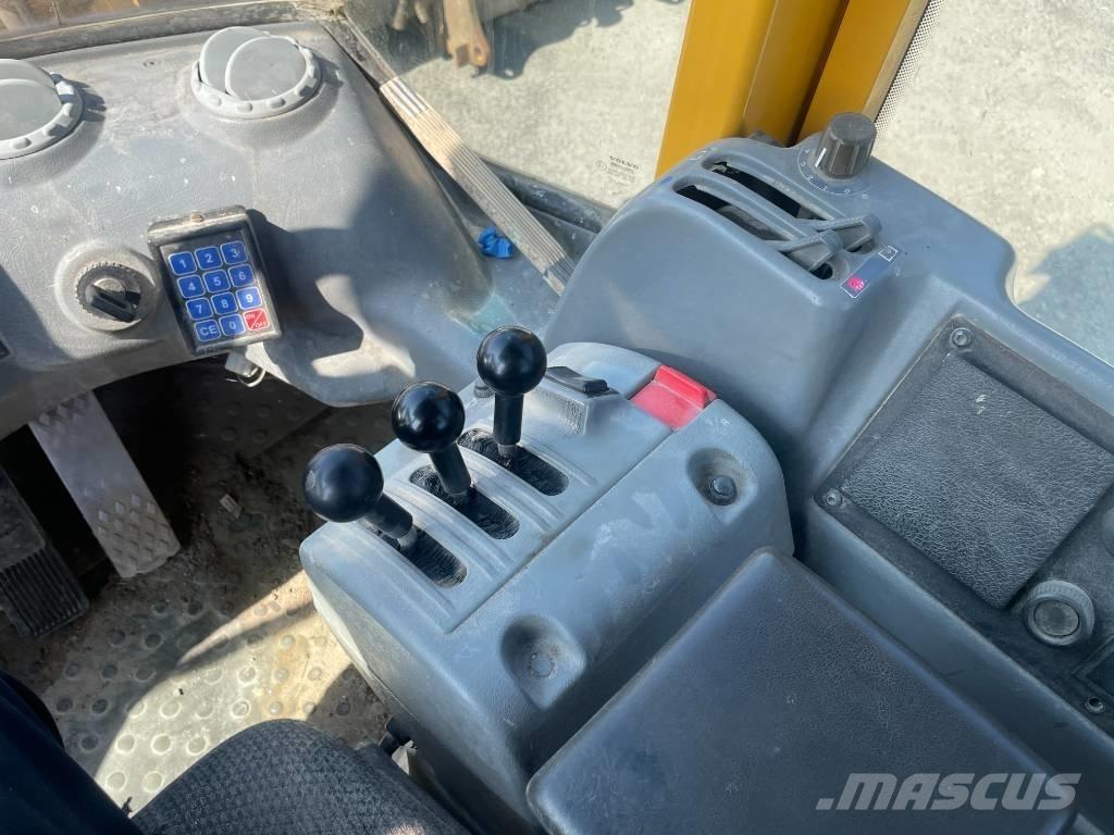 Volvo L 50 D Колесни товарачи