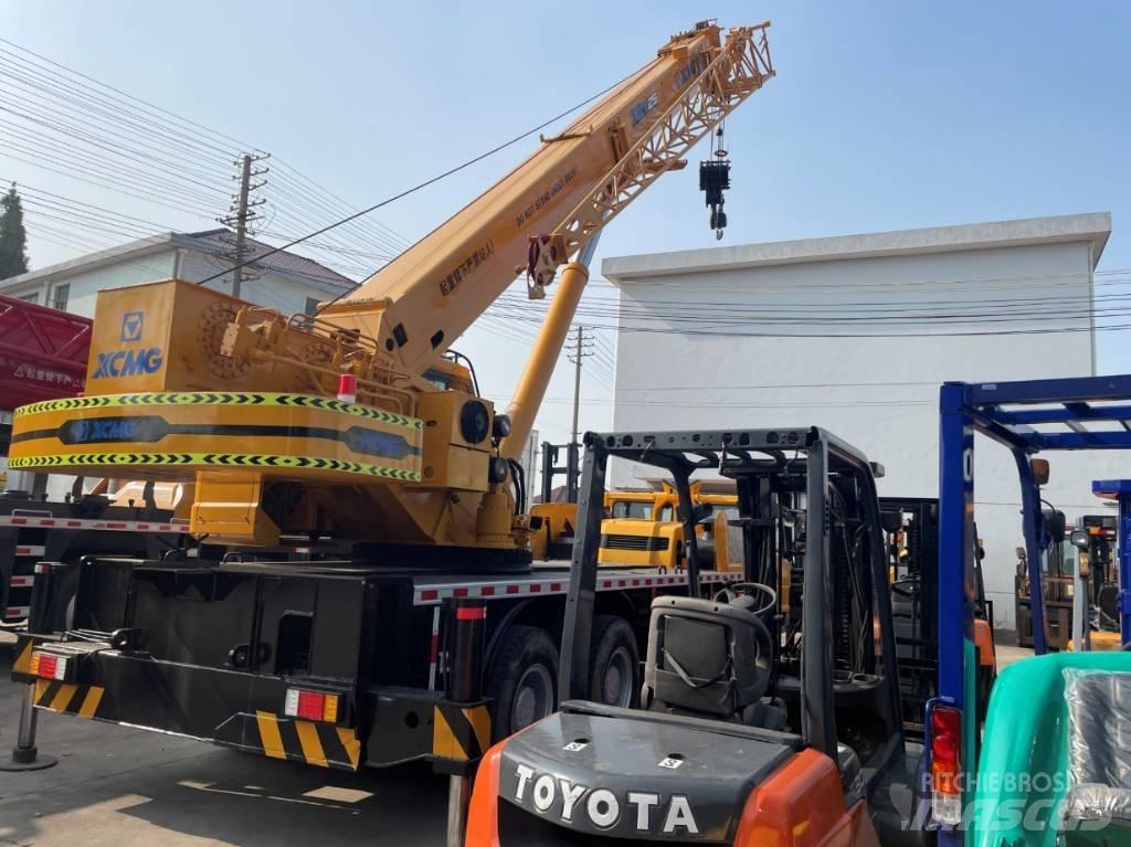 XCMG XCT25 Ton Всъдеходни кранове