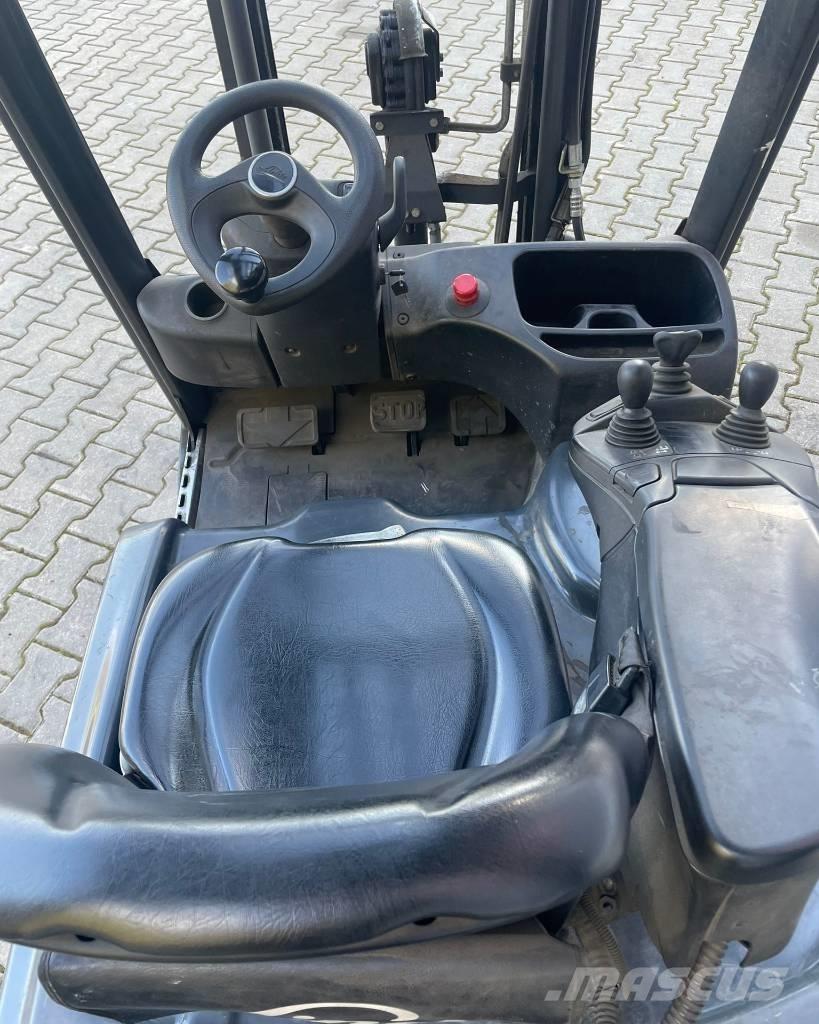 Linde E16 Електрически вилични кари-повдигачи