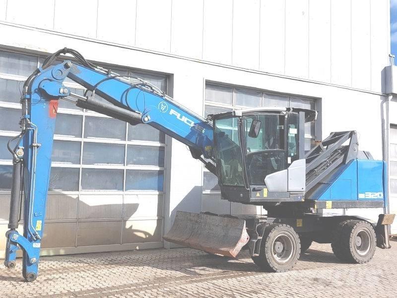 Fuchs MHL 320 F Оператори на отпадъци/индустрия
