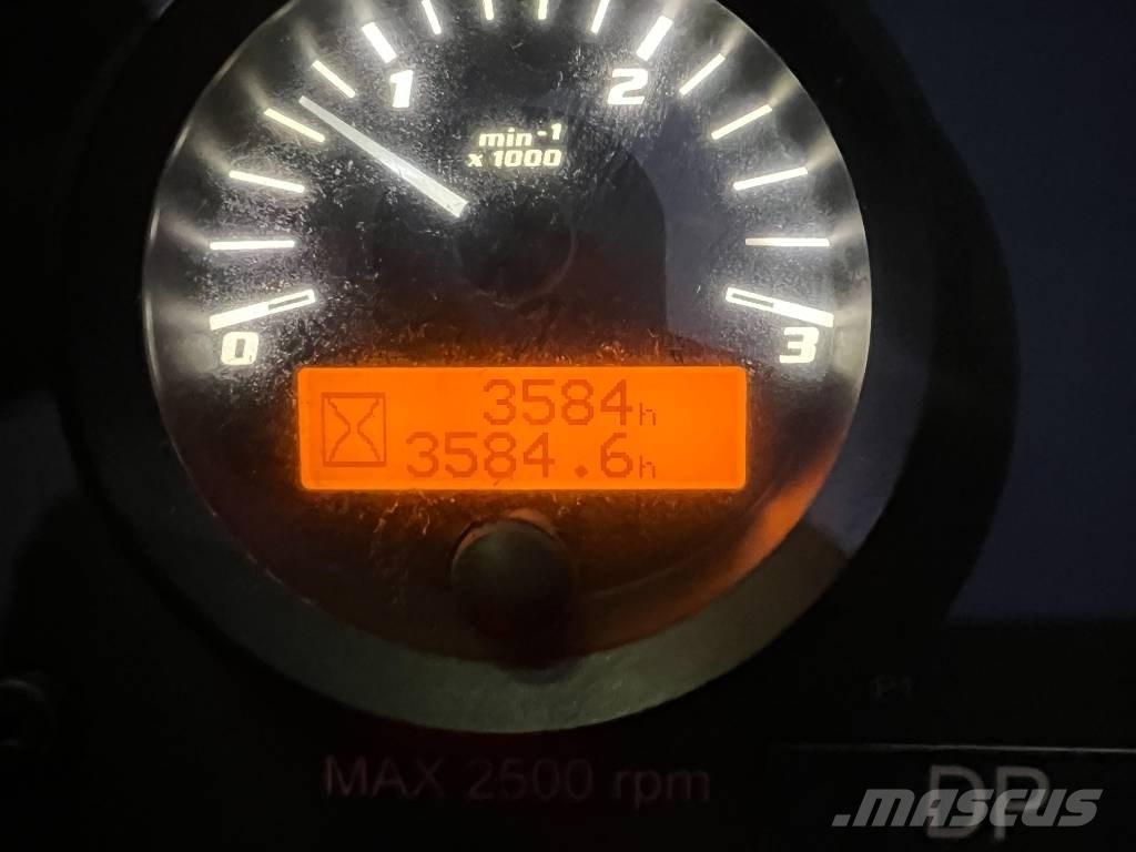 Sandvik DT1130i Апаратура за повърхностна редова сеидба