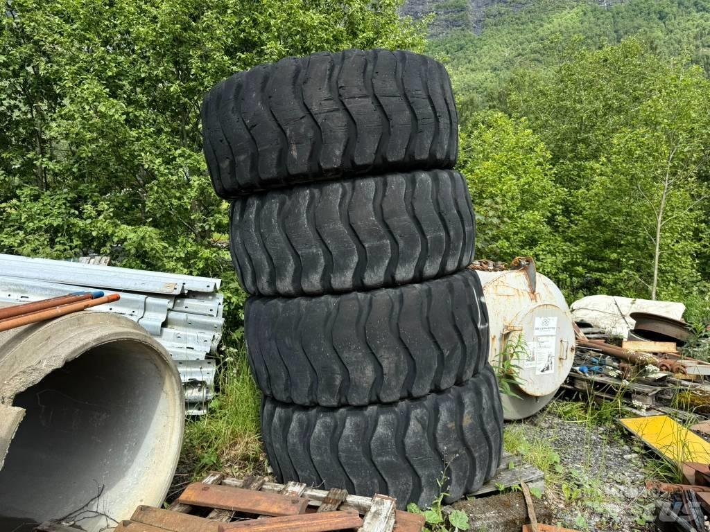 Goodyear 23,5R25 Гуми