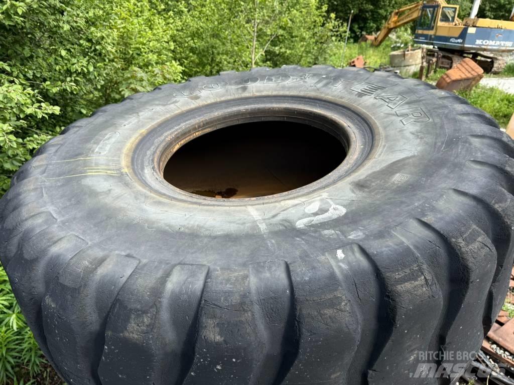 Goodyear 23,5R25 Гуми