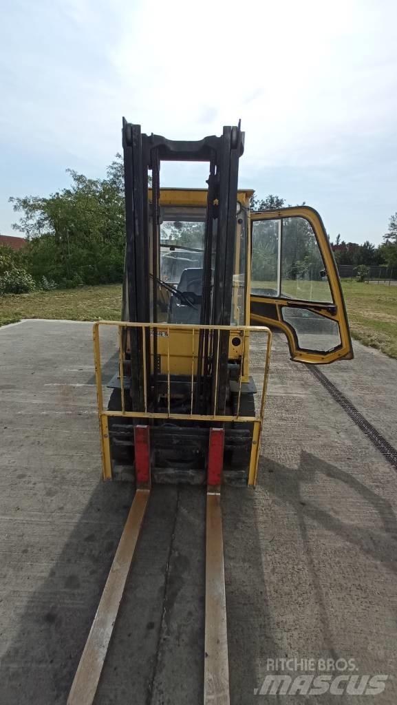 Hyster H 2.5 XT Камиони с АГУ