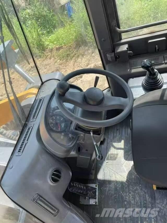 SDLG LG 956L Колесни товарачи